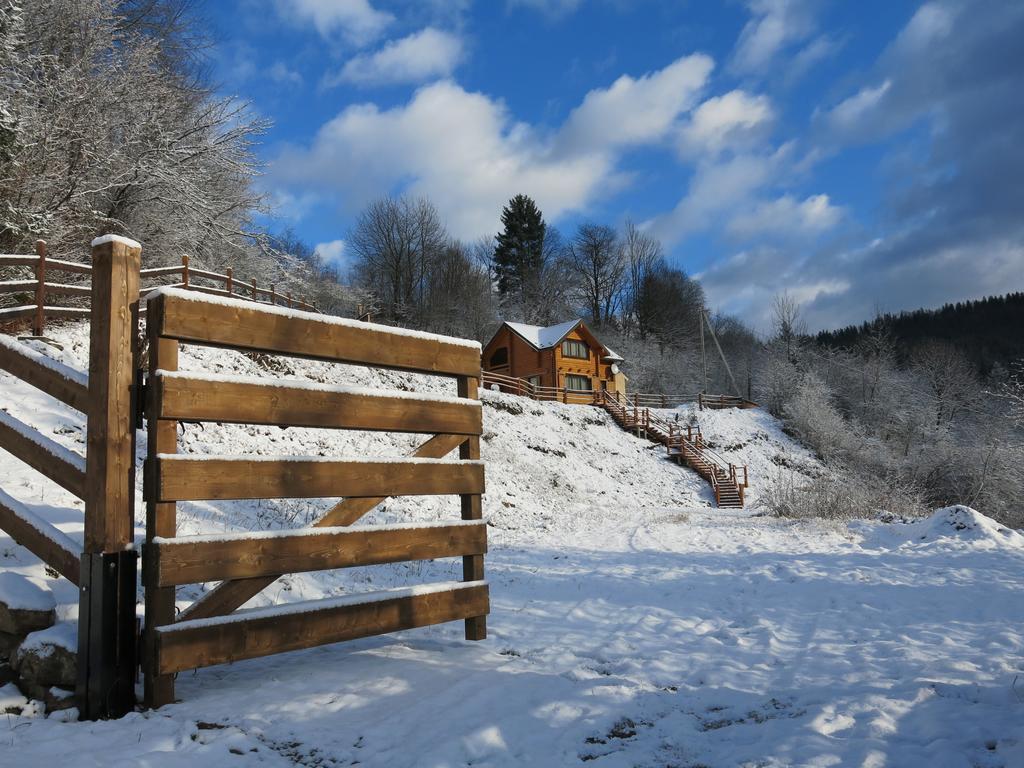 Cottage Goyra Yaremche Exterior photo